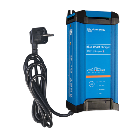 Blue Smart Charger 12/15 IP22 (3)